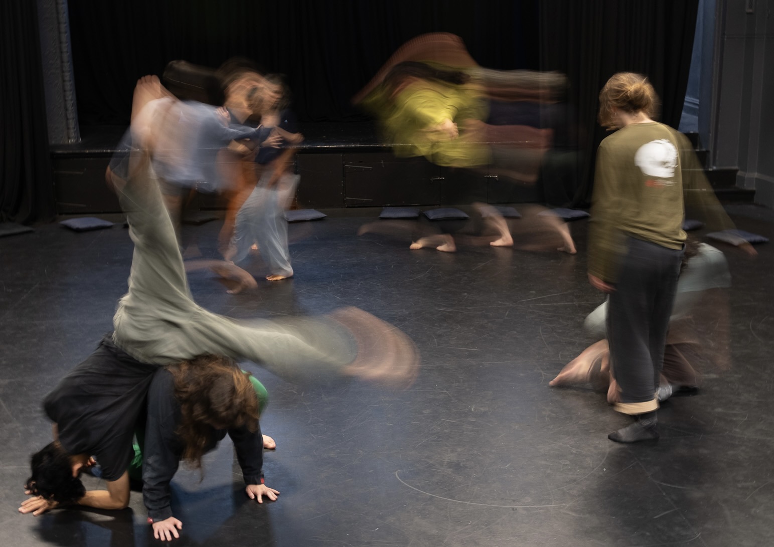 Show n Share May 2026, dancers from Contact Improvisation Melbourne community. Photo by Lewis Nicolson.